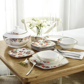 Karaca New Martina Pink 60 Parça 12 Kişilik Porselen Yemek Takımı