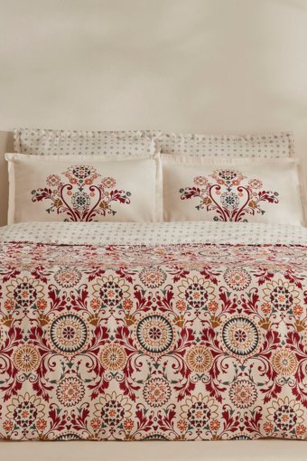 Karaca Home Luis Pamuk Saten 4 Mevsim 200x200 cm Çarşaflı Desenli Çift Kişilik Nevresim Takımı Çok Renkli