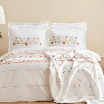 Karaca Home Clarice Pamuklu 4 Mevsim 200x220 cm Çarşaflı Çift Kişilik Nevresim Takımı Çok Renkli