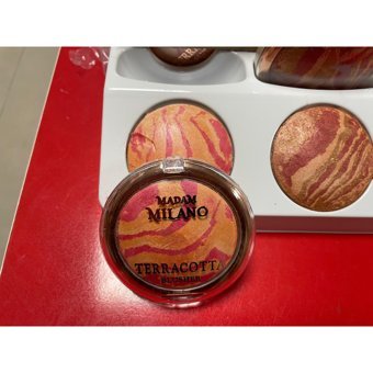 Madam Milano 01 Işıltılı Toz Allık