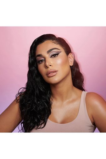 Huda Beauty Rose Quartz Toz Saten Far Paleti