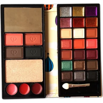 Roesia Rose Cosmetics Cüzdan No:02 Krem Metalik Far Paleti