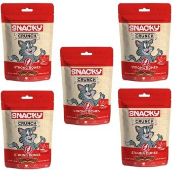 Snacky Crunch Strong Bones Tavuklu Tahılsız Yetişkin Kedi Ödül Maması 300 gr