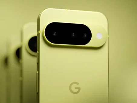 Google Pixel 10 128 GB Hafıza 12 GB Ram 6.3 inç 48 MP Kalemli Çift Hatlı OLED Ekran Android Akıllı Cep Telefonu Yeşil