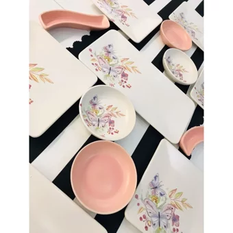 Keramika Bahar Kare Desenli 13 Parça 6 Kişilik Seramik Kahvaltı Takımı Beyaz-Pembe