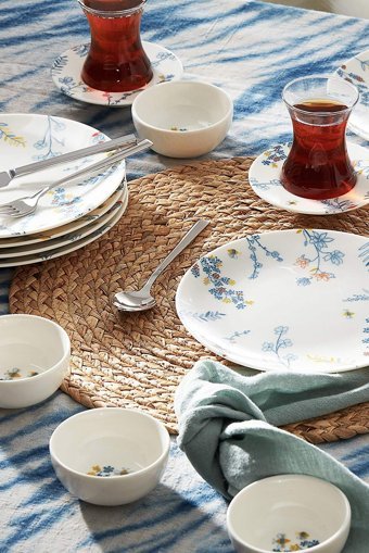 Karaca Bonita Blue Yuvarlak Desenli 26 Parça 6 Kişilik Porselen Kahvaltı Takımı Çok Renkli