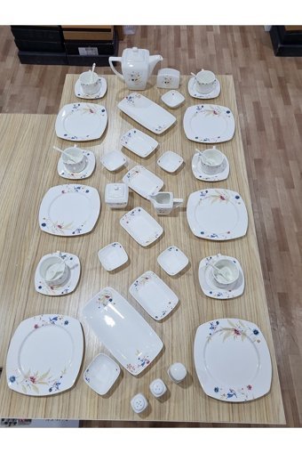 Evimsaray Fine Bone Kare Desenli 46 Parça 6 Kişilik Porselen Kahvaltı Takımı Beyaz