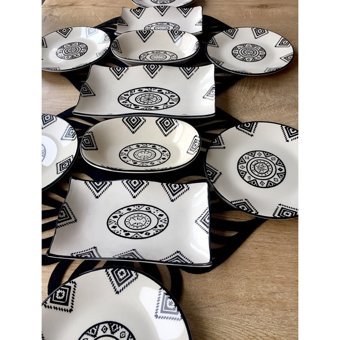 Venüs Home Decoratıon Kilim Desenli 11 Parça 6 Kişilik Seramik Kahvaltı Takımı Siyah