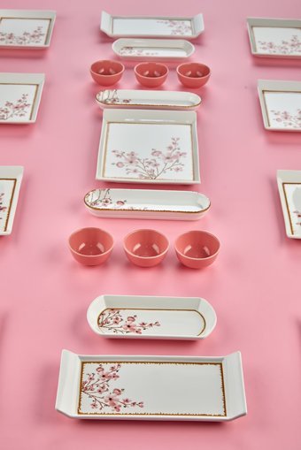 Erbaşlar Sakura Kare Desenli 21 Parça 8 Kişilik Seramik Kahvaltı Takımı Pembe