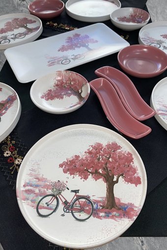 Keramika Bicycle Kare-Yuvarlak Desenli 13 Parça 6 Kişilik Seramik Kahvaltı Takımı Çok Renkli
