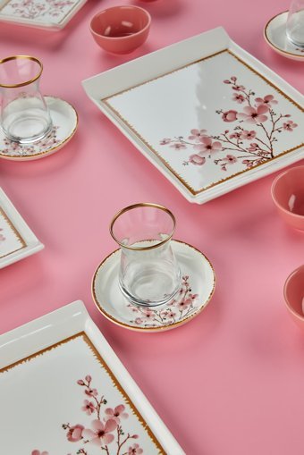 Erbaşlar Sakura Kare Desenli 33 Parça 12 Kişilik Seramik Kahvaltı Takımı Beyaz