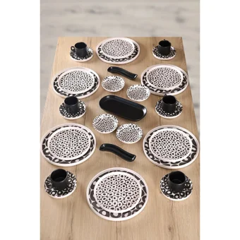 Keramika Black And White Love Yuvarlak Desenli 31 Parça 6 Kişilik Seramik Kahvaltı Takımı Beyaz-Siyah