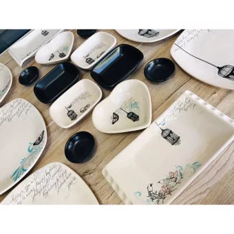 Keramika Retro Kalp-Kare Desenli 18 Parça 6 Kişilik Seramik Kahvaltı Takımı Beyaz