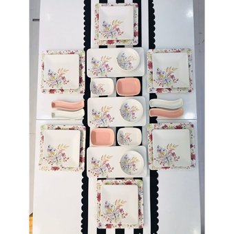 Keramika Bahar Kare Desenli 26 Parça 6 Kişilik Seramik Kahvaltı Takımı Beyaz-Pembe