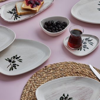 Karaca New Alyvia Üçgen Desenli 24 Parça 6 Kişilik Stoneware Kahvaltı Takımı Beyaz