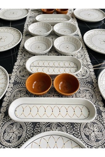 Venüs Home Decoratıon Elips Desenli 20 Parça 8 Kişilik Seramik Kahvaltı Takımı Beyaz-Gold