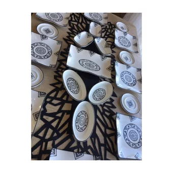 Venüs Home Decoratıon Kilim Desenli 23 Parça 8 Kişilik Seramik Kahvaltı Takımı Siyah