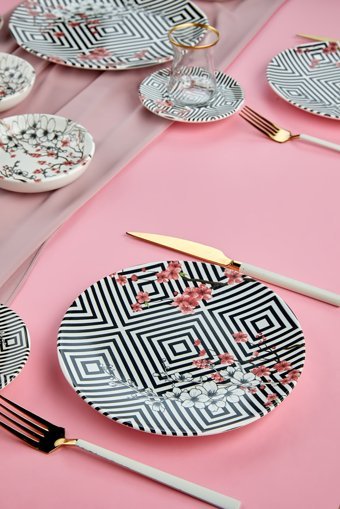 Babion Squares Yuvarlak Desenli 19 Parça 6 Kişilik Seramik Kahvaltı Takımı Siyah