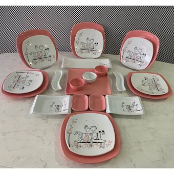 Keramika Tatlı Düş Kare Desenli 23 Parça 6 Kişilik Seramik Kahvaltı Takımı Beyaz-Pembe