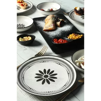 Keramika Black Rose Yuvarlak Desenli 21 Parça 4 Kişilik Seramik Kahvaltı Takımı Beyaz-Siyah