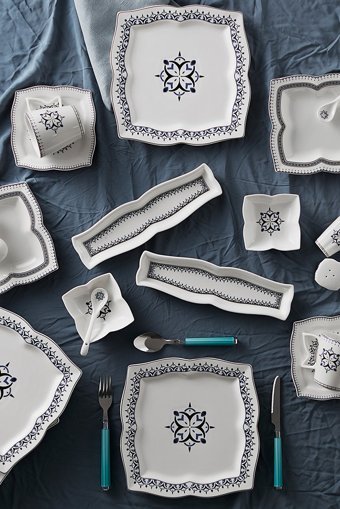 Karaca Blau Kare Desenli 32 Parça 6 Kişilik Stoneware Seramik Kahvaltı Takımı Çok Renkli