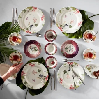 Karaca Lanie Yuvarlak Desenli 26 Parça 6 Kişilik Stoneware Kahvaltı Takımı Çok Renkli