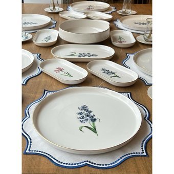 Rossev Pure Fleur Lavender Desenli 39 Parça 6 Kişilik Porselen Kahvaltı Takımı Beyaz