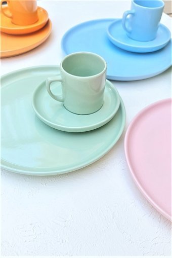 Keramika Rainbow Mix 16 Parça 4 Kişilik Stoneware Kahvaltı Takımı Çok Renkli