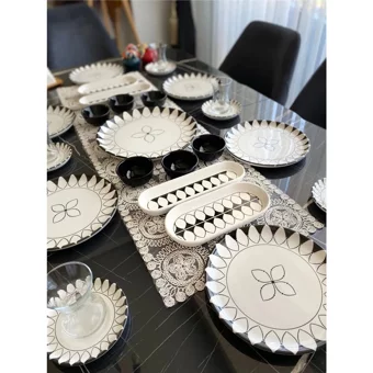 Venüs Home Decoratıon Elips Desenli 23 Parça 6 Kişilik Seramik Kahvaltı Takımı Siyah