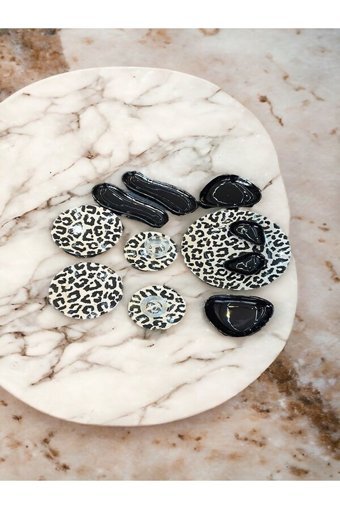 Akkoyunlu Home Leopar Yuvarlak Desenli 19 Parça 4 Kişilik Seramik Kahvaltı Takımı Siyah