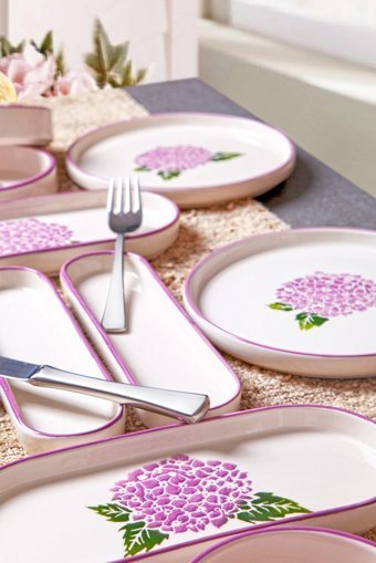Queen’S Kitchen Ortanca Desenli 14 Parça 6 Kişilik Seramik Kahvaltı Takımı Beyaz-Fuşya