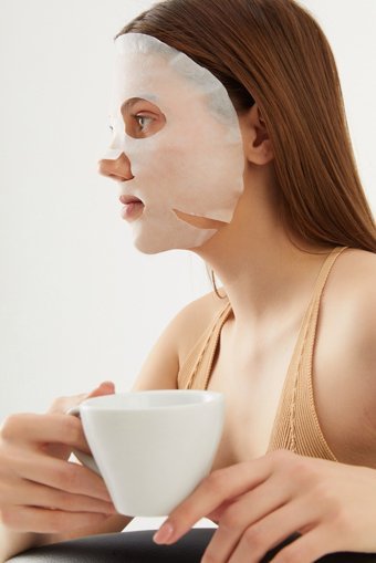 Ecrou Hyaluronic Asid Onarıcı Nemlendiricili Kağıt Yüz Maskesi