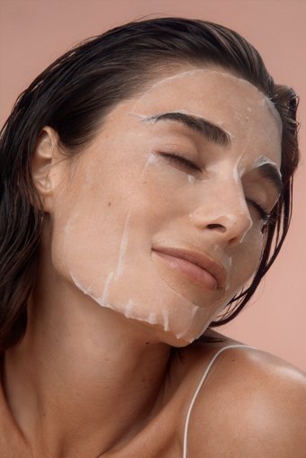 Nivea 10 Dakika Aloe Veralı Nemlendiricili Soyulabilir Kağıt Yüz Maskesi