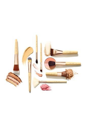 Jane Iredale Bükülmüş Eyeliner Fırçası