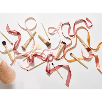 Jane Iredale Kapatıcı Gözaltı Makyaj Fırçası