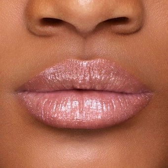 Shiseido Shimmer Gelgloss 01 Nemlendiricili Işıltılı Dudak Parlatıcısı Kogane Gold