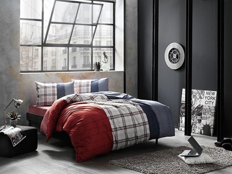 Nevresim Dünyası Ranforce Dört Mevsim 200 x 220 cm Lastikli Desenli Çift Kişilik Nevresim Takımı Kırmızı