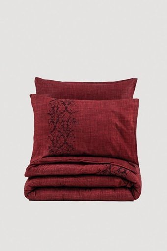 Nevresim Dünyası Ranforce Dört Mevsim 200 x 220 cm Bordür Çift Kişilik Nevresim Takımı Bordo