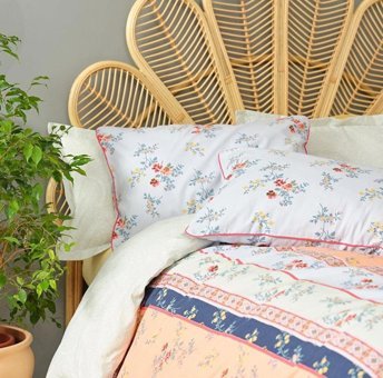Karaca Home Pamuk Dört Mevsim 200 x 220 cm Çiçekli Çift Kişilik Nevresim Takımı Pudra