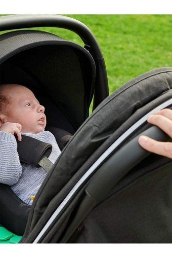 Chicco Unico Plus Isofixli-Emniyet Kemerli 360 Derece Dönen 0-36 kg Yatabilen Sürüş Yönü-Sürüş Yönü Tersi Oto Koltuğu Siyah