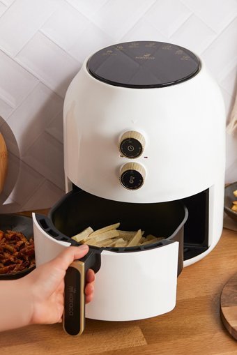 Karaca MultiFry Airfryer 3.5 lt Tek Hazneli Izgara Yapan Led Ekranlı Yağsız Sıcak Hava Fritözü Beyaz
