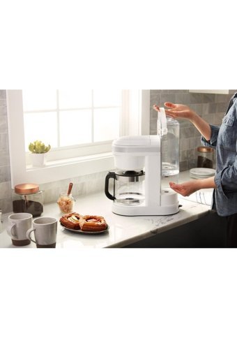 Kitchenaid 5KCM1208EWH Classic Zaman Ayarlı Plastik Filtreli Karaf 1.7 L Hazne Kapasiteli 12 Fincan Akıllı 1100 W Beyaz Filtre Kahve Makinesi