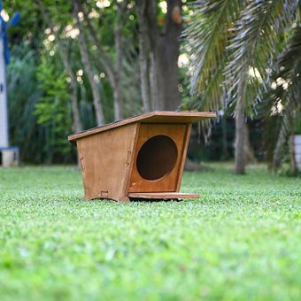 Mandu Dikdörtgen Tek Katlı Dış Mekan Ahşap Kedi Evi Kahverengi