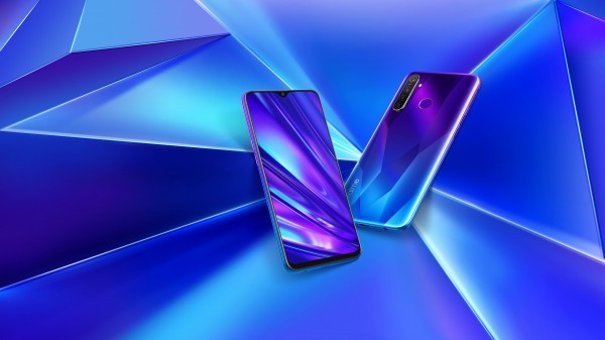 Realme 5 Pro 128 Gb Hafıza 4 Gb Ram 6.3 İnç 48 MP Ips Lcd Ekran Android Akıllı Cep Telefonu Mavi