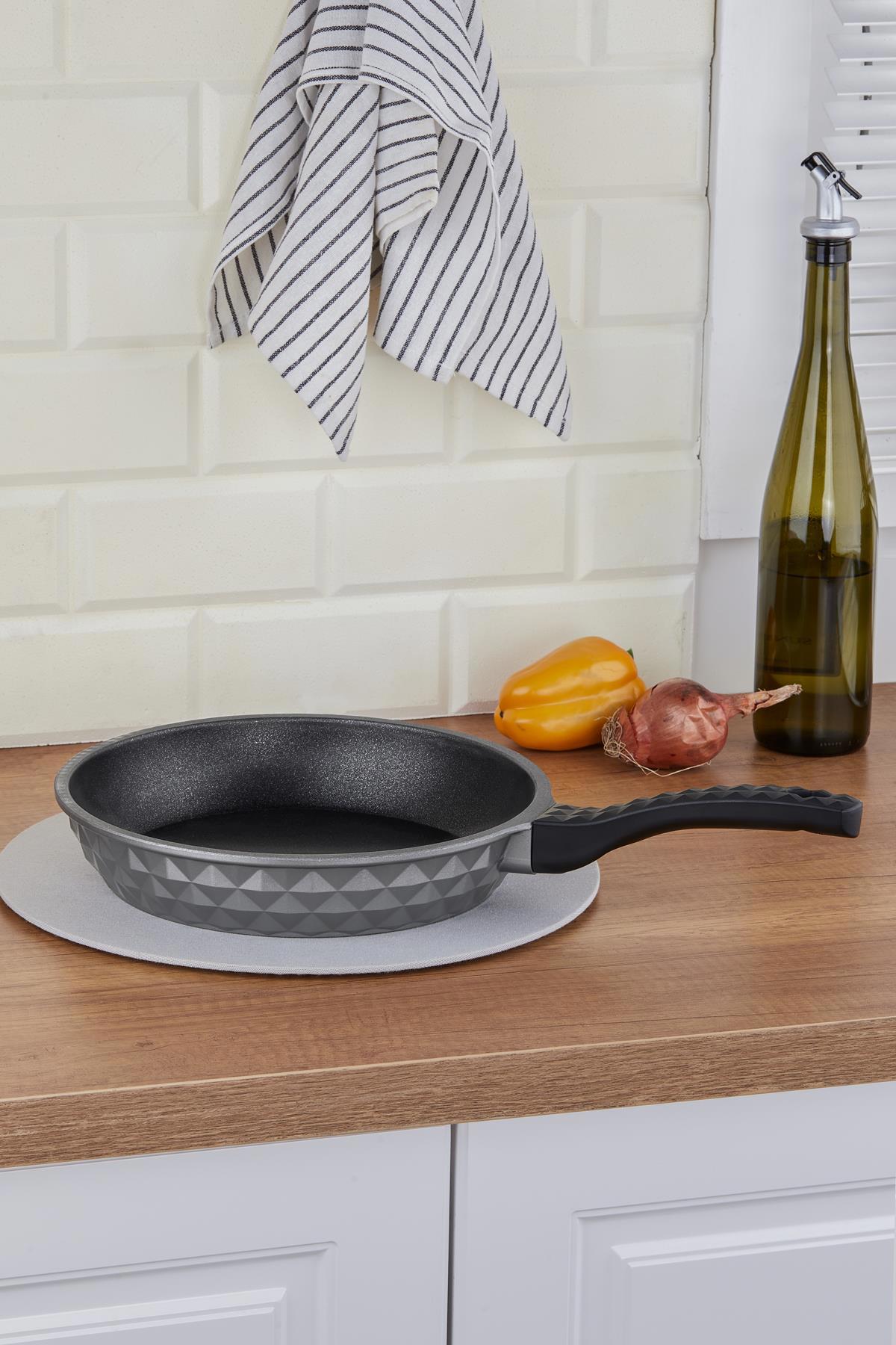 Taç Bella Döküm 26 cm Tava