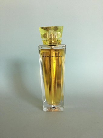 Ajmal Mesmerise EDP Çiçeksi-Odunsu Kadın Parfüm 50 ml