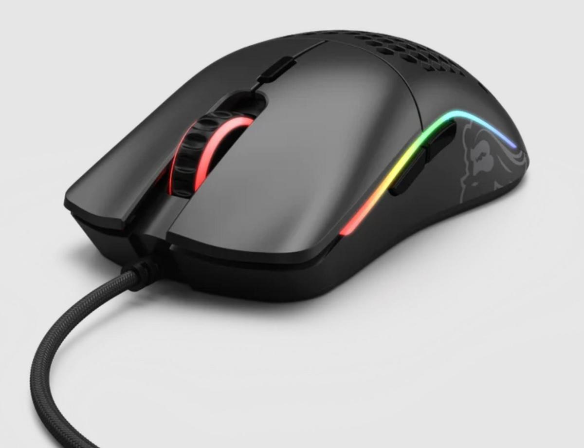 Glorious Makrolu Kablolu Siyah Optik Mouse