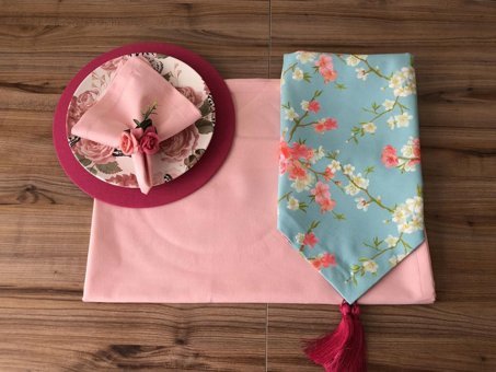 Trendyuvam Ev Tekstili Duck 160 x 220 cm Dikdörtgen Masa Örtüsü Pembe