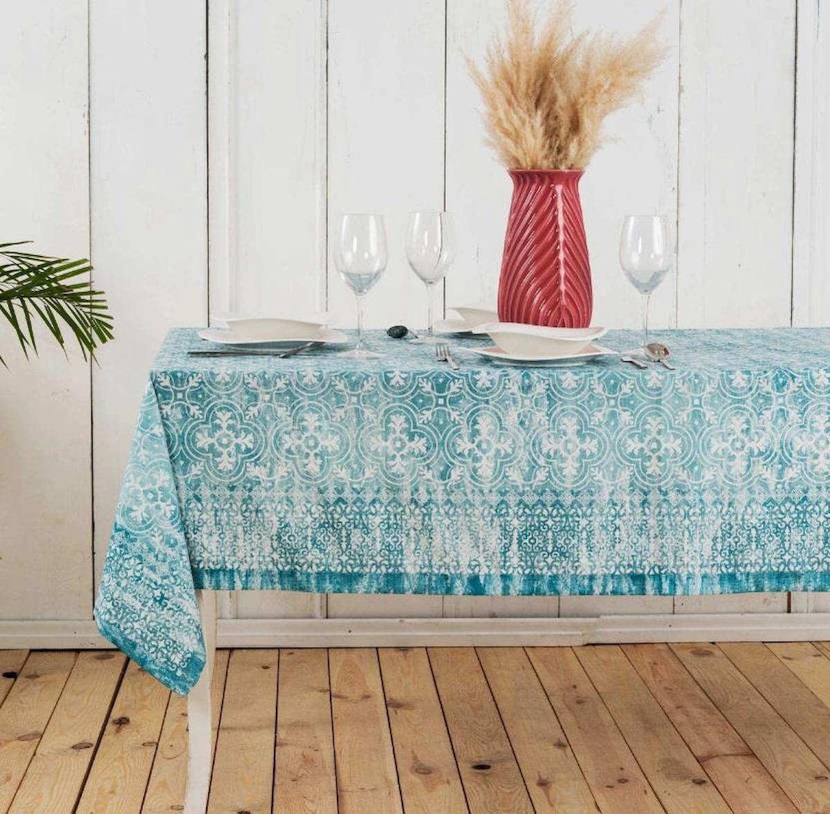 Karaca Home Polyester 150 x 240 cm Dertsiz Dikdörtgen Masa Örtüsü Turkuaz