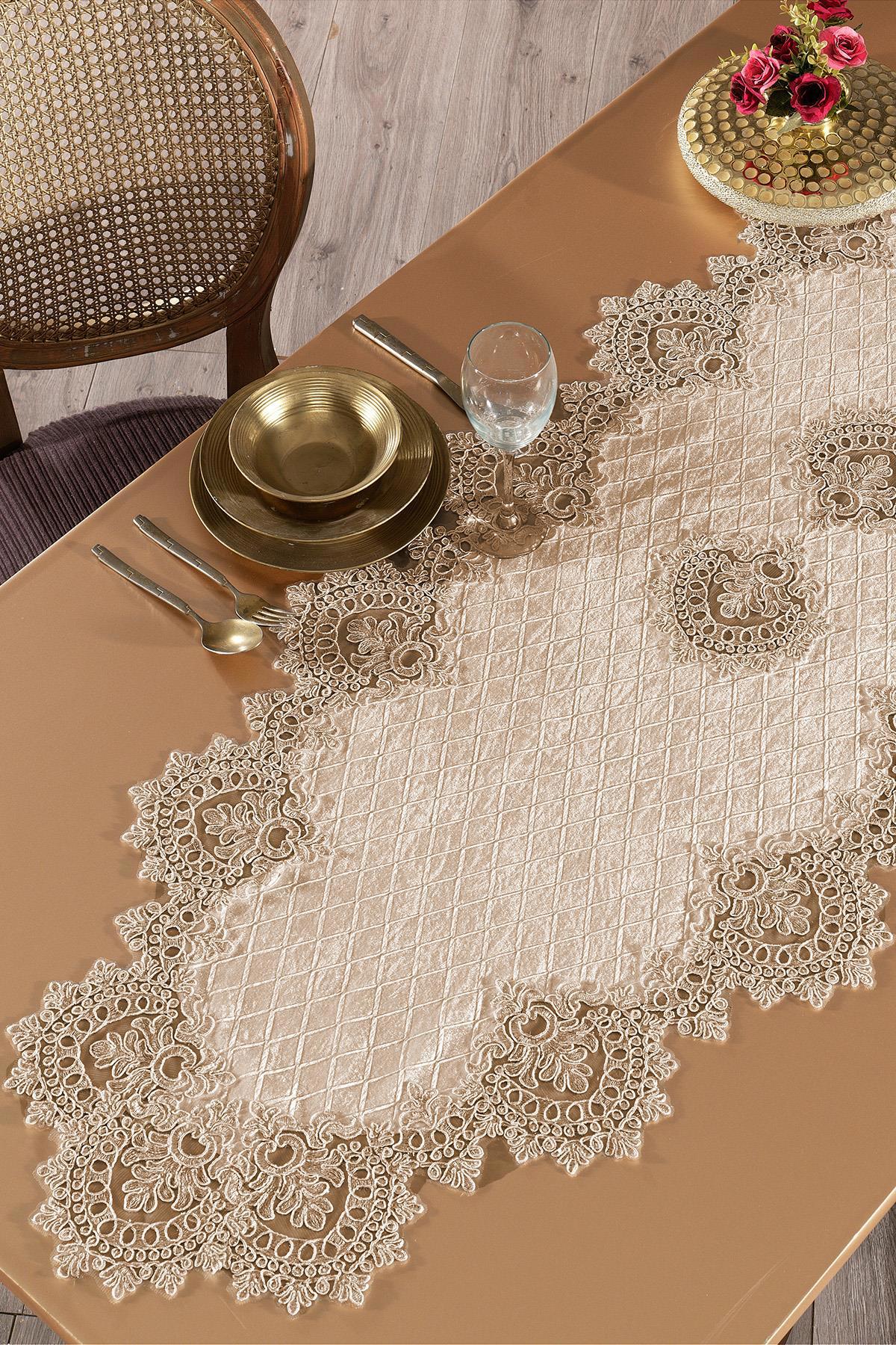 Evlen Home Kadife 60 x 90 cm Dertsiz Oval Masa Örtüsü Kahverengi